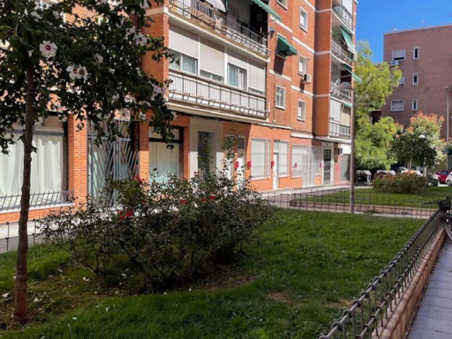 Nuevo Y Confortable Apartamento En Vista Alegre Madrid Dış mekan fotoğraf